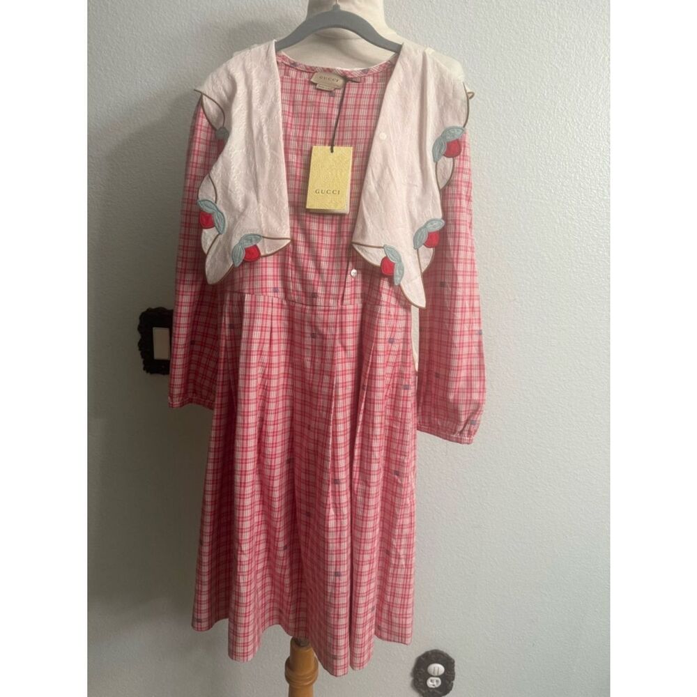 Brand new with tags Gucci Girls Pink Plaid Dress w/ Embroidered Collar Size 12